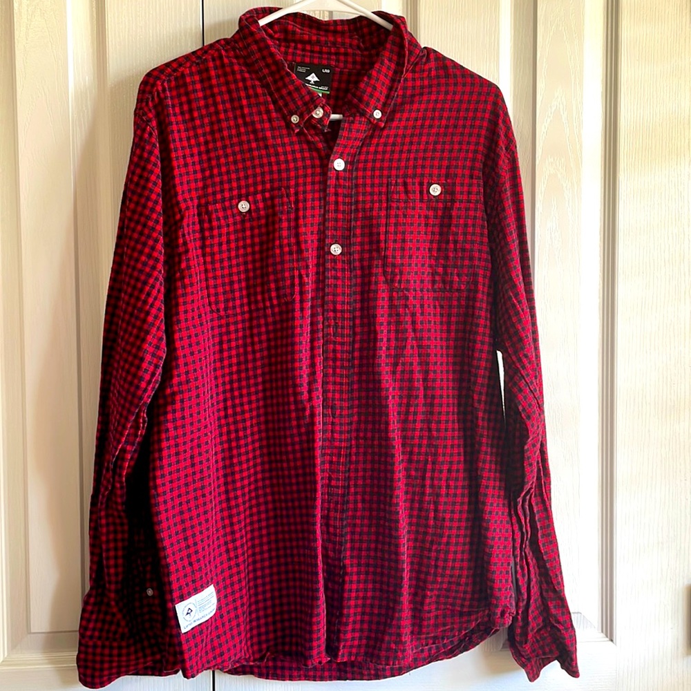 Men LRG shirt